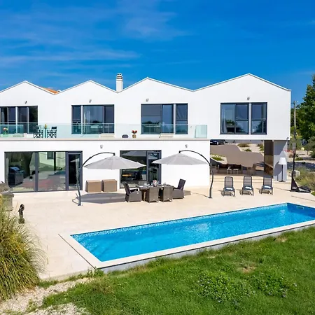 Corolan By Briskva *