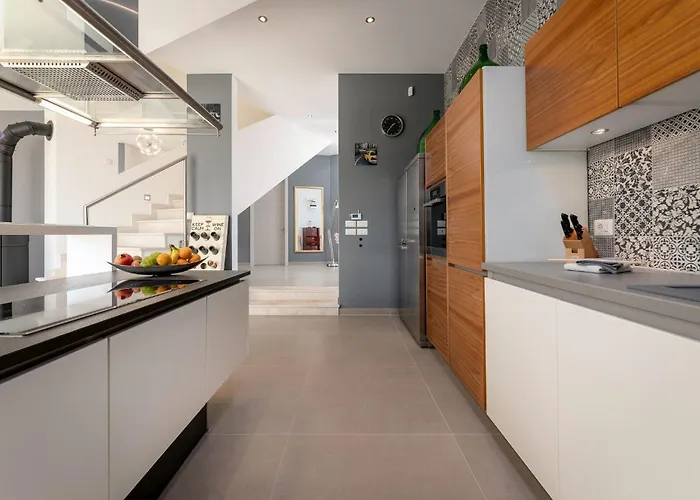 Villa Corolan By Briskva