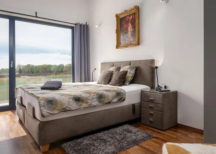 Villa Corolan By Briskva